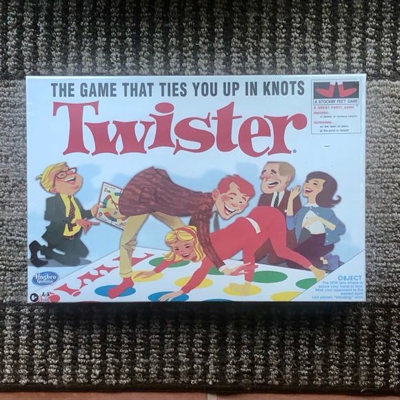 Classic Twister Game- Brand new - Picture 4 of 6
